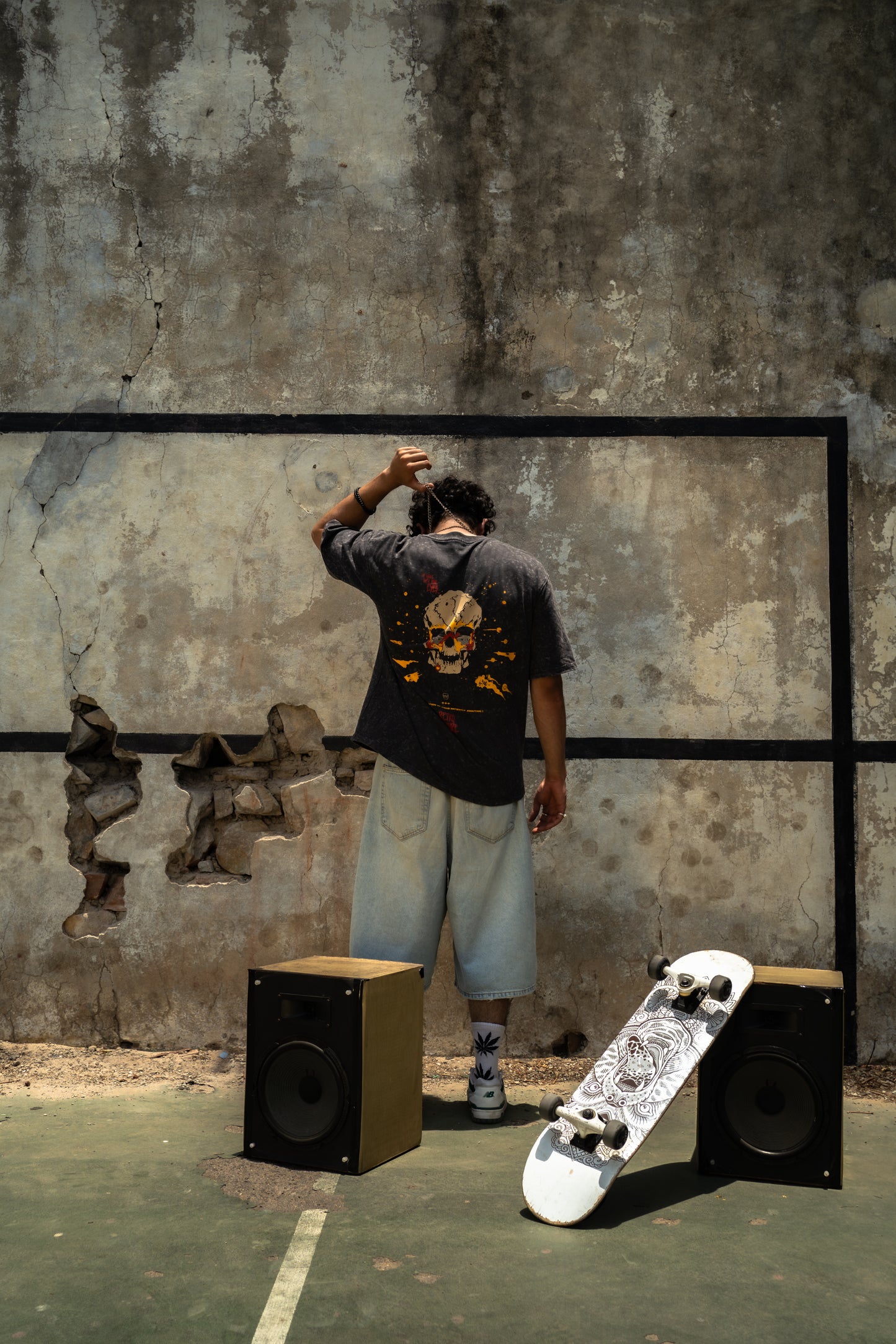 Time Travel Skull - Washed Effect Oversized T-Shirt