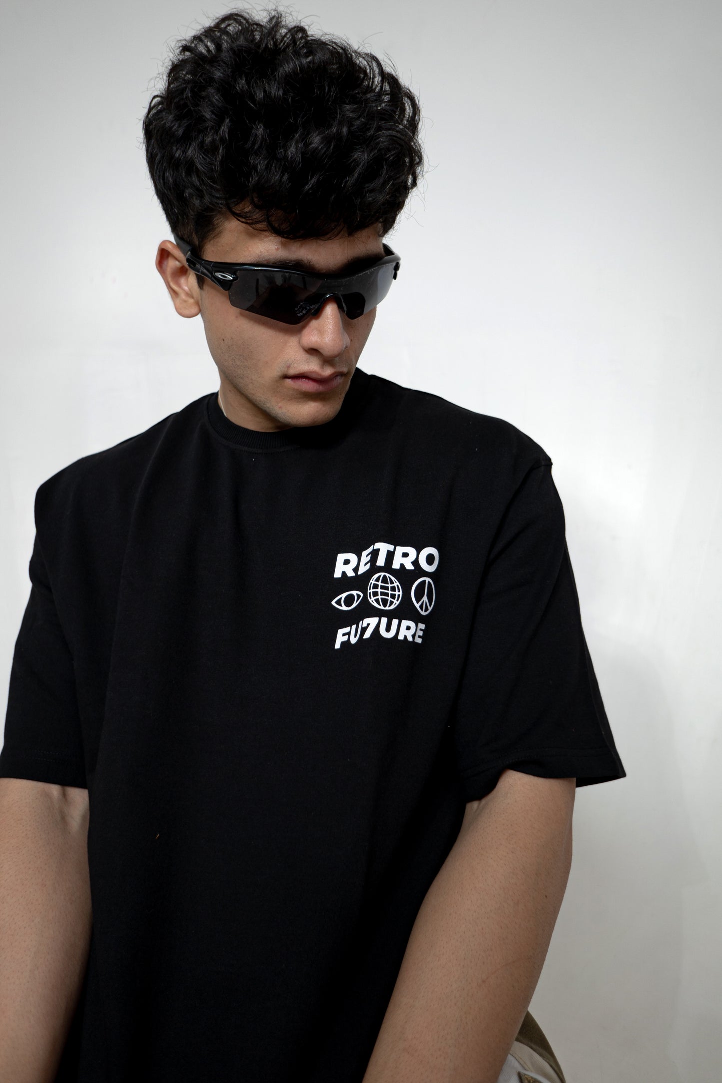 Visualize World Peace - Oversized T-Shirt – Retro Future