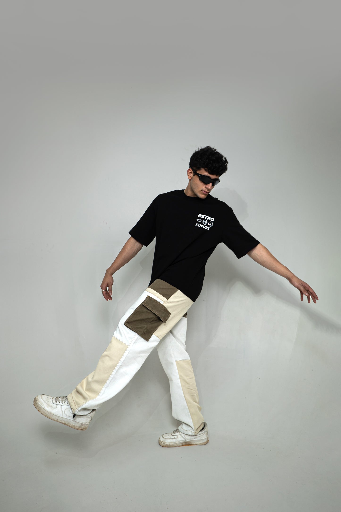 Visualize World Peace - Oversized T-Shirt – Retro Future
